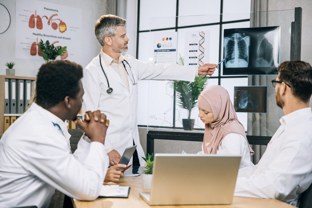 MINDDOC MEDIA MEETING SURGERY